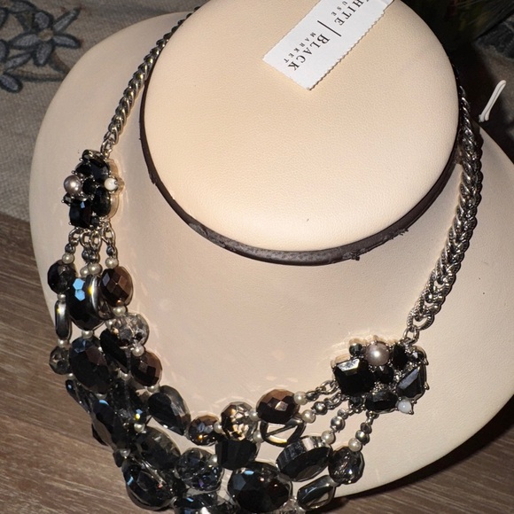White House Black‎ Market Black and Silver Necklace - Picture 6 of 8